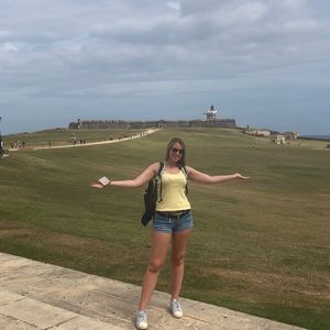 Meet your Posher, Madelyn